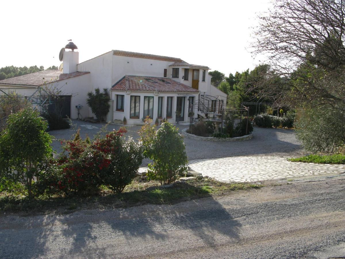 Cesseras Mas A 4 Mains B&B 외부 사진