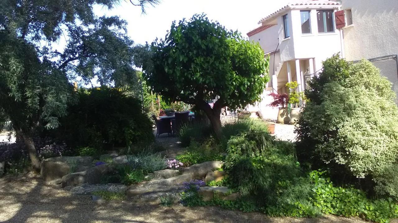 Cesseras Mas A 4 Mains B&B 외부 사진