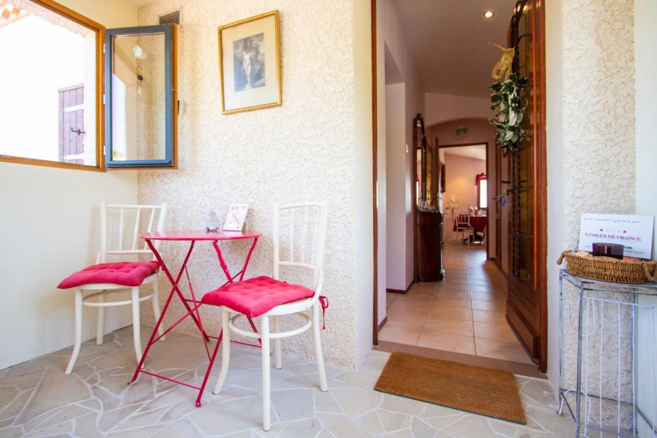Cesseras Mas A 4 Mains B&B 외부 사진