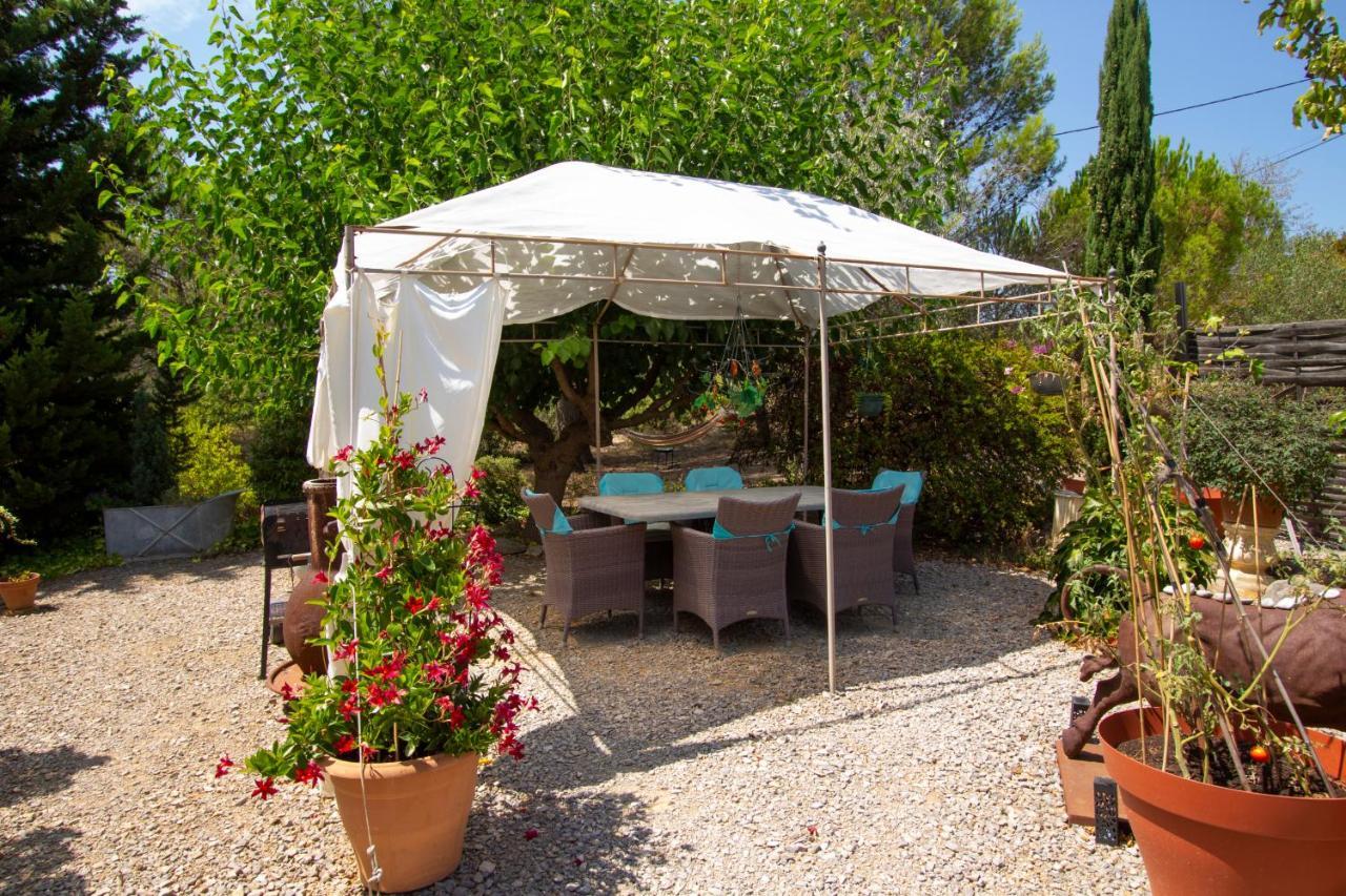 Cesseras Mas A 4 Mains B&B 외부 사진